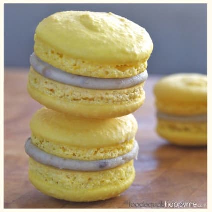 French banana macarons with creamy banana ganache filling — easy baking recipe with tips